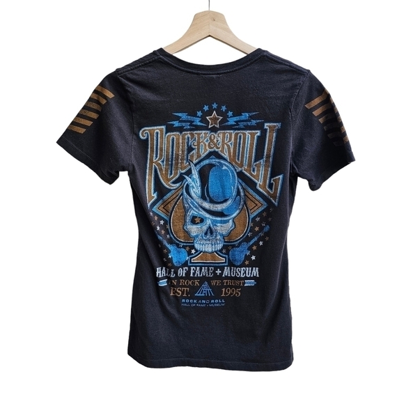 Rock and Roll Hall of Fame Museum Deep V-neck T-shirt with Graphic, Size Small - Picture 2 of 9